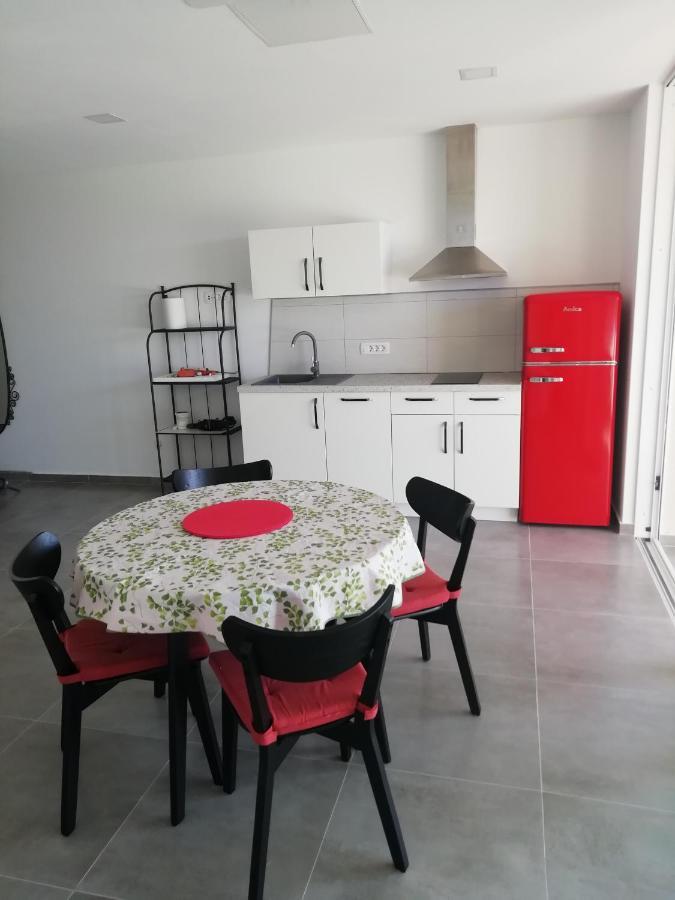 M&D Appartments Komiža Buitenkant foto